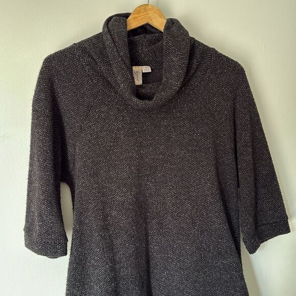 MisiaâCowl Neck Sweater Top XL Gray Black Asymmetricalâ Hem Stretch Knit - Picture 4 of 7